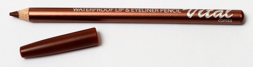 CRAYON À LÈVRES ET EYELINER IMPERMÉABLE VITAL