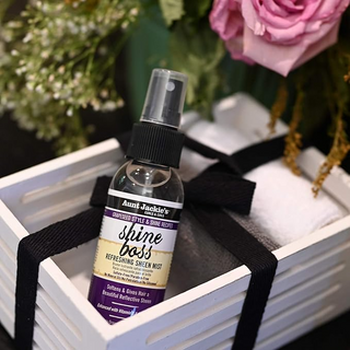 Aunt Jackie's Grapeseed Style and Shine Recipes Shine Boss Refreshing Sheen Hair Mist, Gives Curls, Waves and Coils Shine Without Oily Feel, 4 oz
