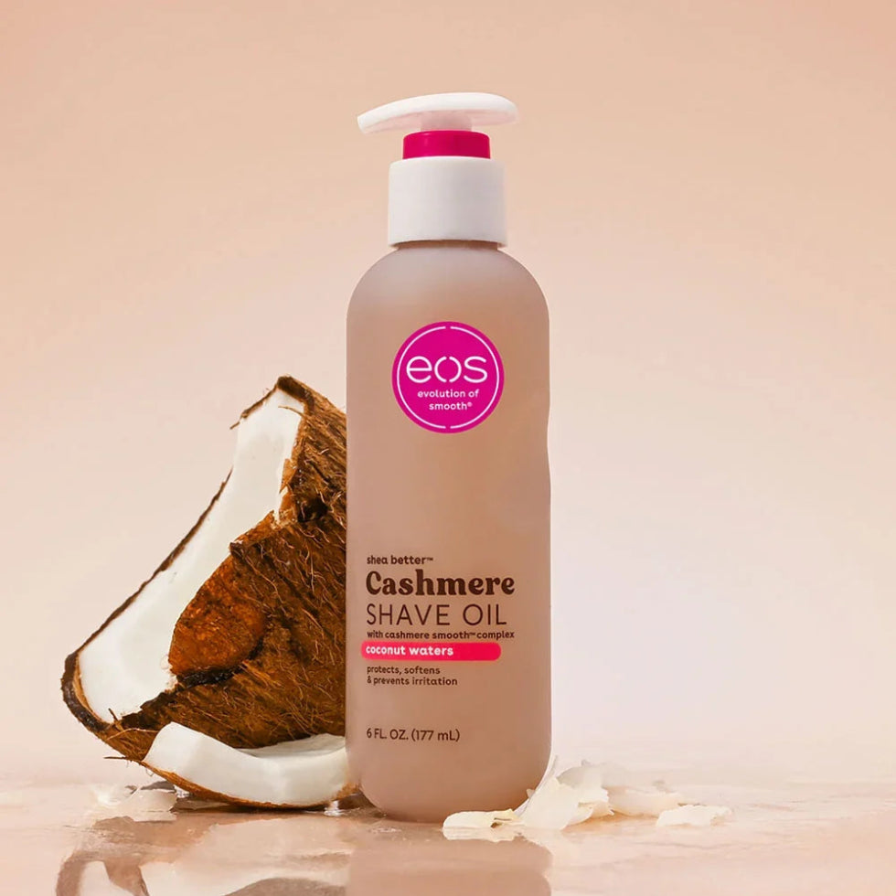 Ingredient-focused visual highlighting jojoba seed oil, coconut oil and shea-derived conditioning ingredients used to support a smoother shaving experience.