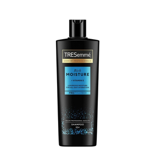 TRESemmé Moisture Rich Shampoo 400ml | Hydrating & Nourishing Hair Cleanser